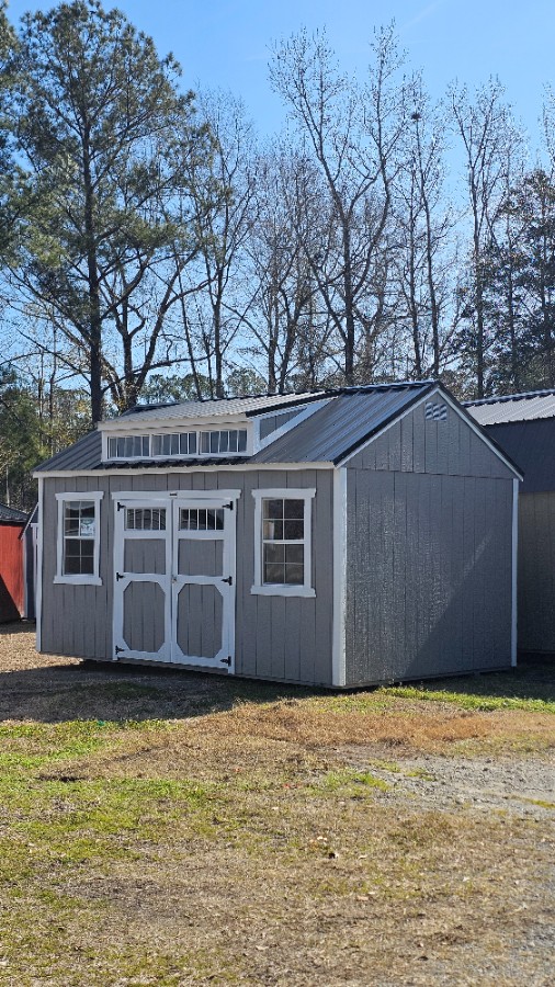 Utility Dormer - 10x16